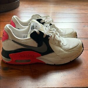 Nike Air Max White and Pink Sneakers